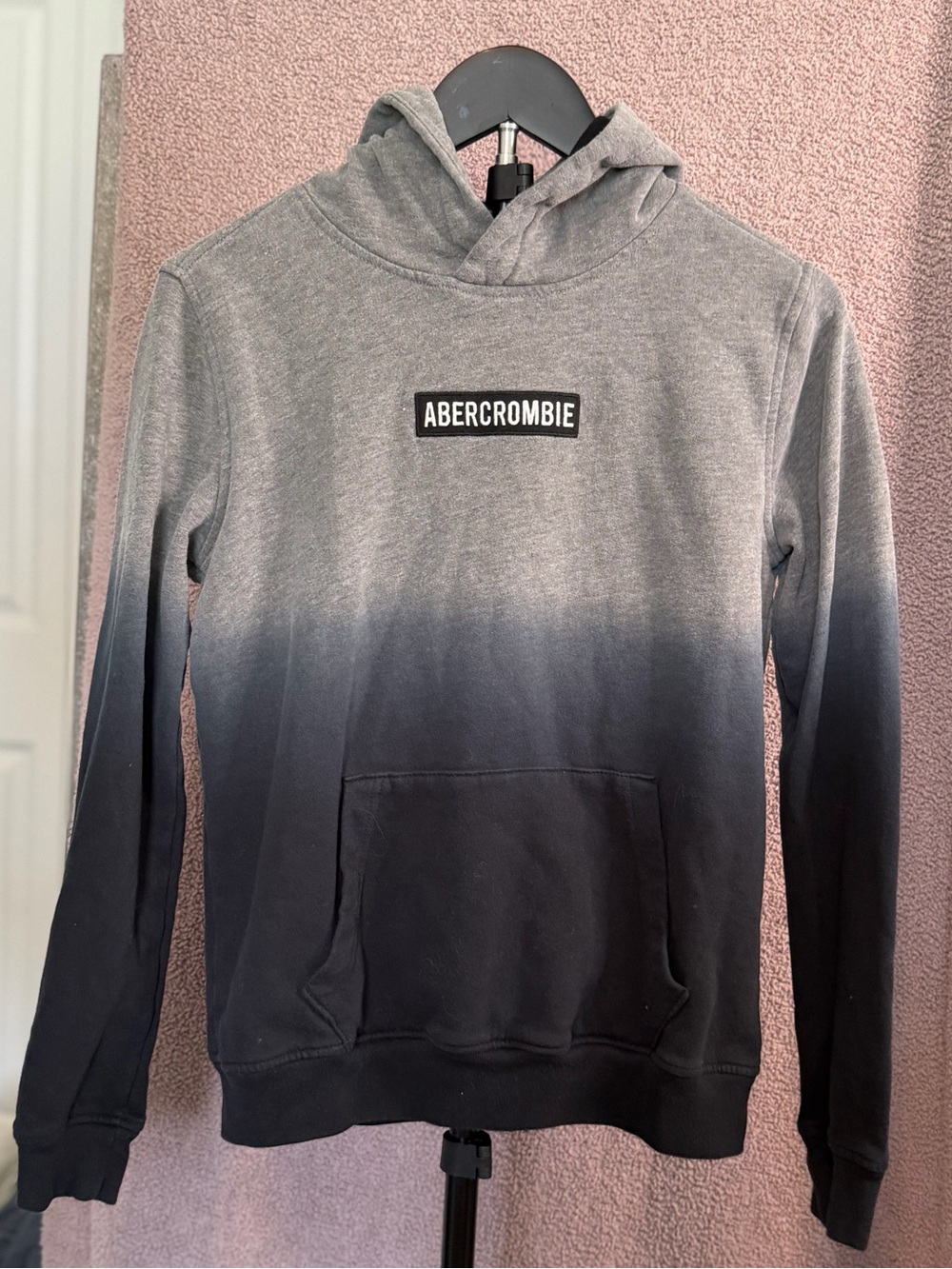 Abercrombie Kids Boys 13/14 Gray Black Ombre Dip Dye Pullover Hoodie
